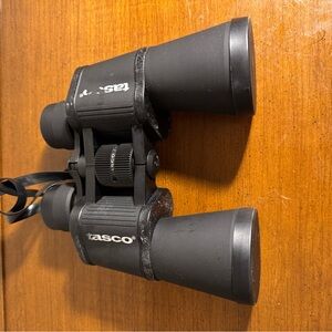 Vintage 1989 Tasco Black Binoculars with Textured Surface with real leather case